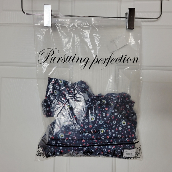 SimpleFun Women's Large Tie Front Blue Floral Top - Picture 2 of 11